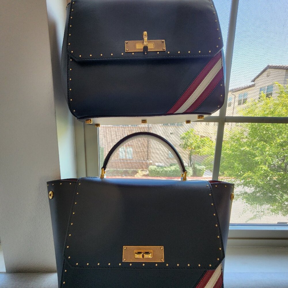 NWT BALLY B Turn SM 2-Way Leather Handbag – Elegant Versatility🖤(#163) - Picture 2 of 12